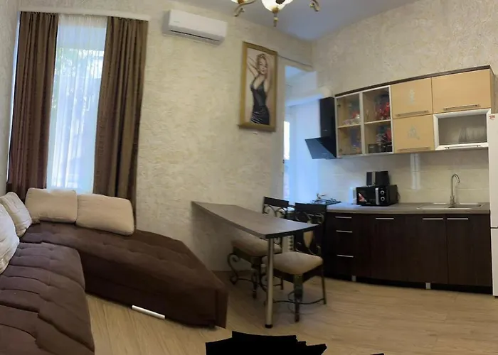 Monro-style In The Historical Center Apartment *