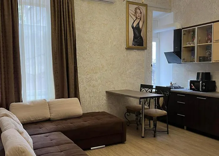 Monro-style In The Historical Center Odesa
